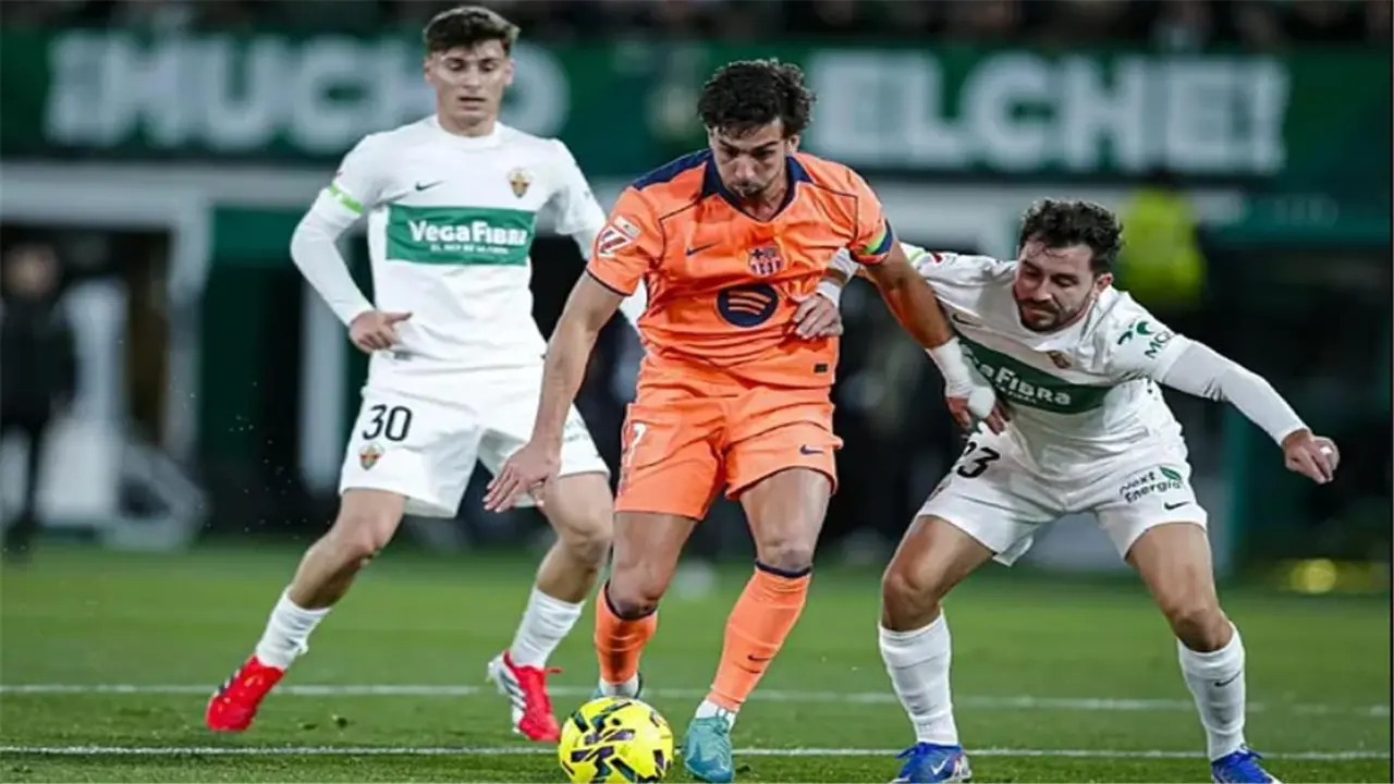 بمهارة دي يونج.. فيران توريس يسجل هدف برشلونة الثاني في شباك إلتشي